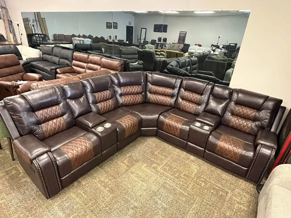 Jordon3 Reclining Sectional with 2 Recliners - Image 5